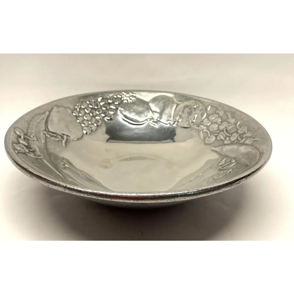 Vintage RWP WILTON Armetale Fruit Pattern Lg Silver Serving/Salad Bowl 12.5